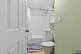 131 Paterson Ave, Wallington, NJ 07057 - Photo 34
