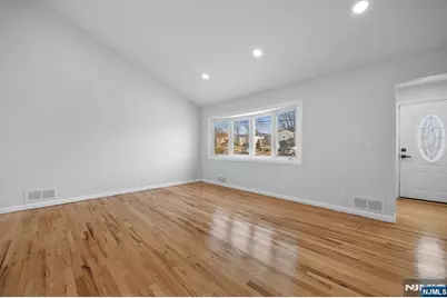 35 Eastern Parkway, Hillside, NJ 07205 - Photo 4