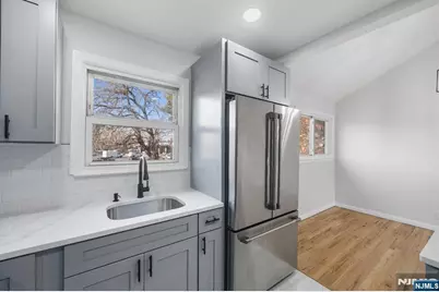 35 Eastern Parkway, Hillside, NJ 07205 - Photo 10