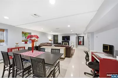 800 De Lalla Terrace, Ridgefield, NJ 07657 - Photo 44