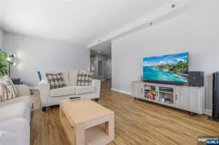 5114 City Pl, Edgewater, NJ 07020 - Photo 4