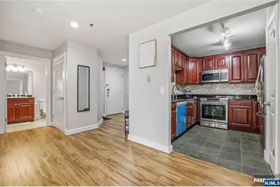 5114 City Place, Edgewater, NJ 07020 - Photo 8