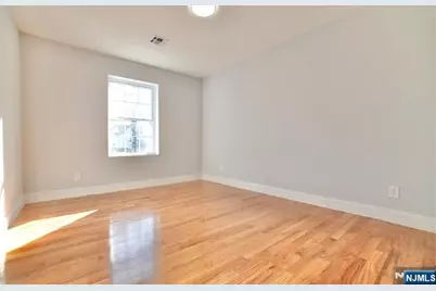 236-238 Keer Avenue, Newark, NJ 07112 - Photo 12