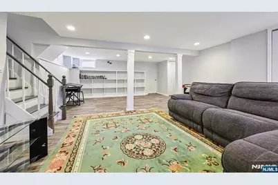 949 Oradell Avenue, Oradell, NJ 07649 - Photo 22