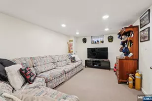 2 White Oak Ln, Wayne, NJ 07470 - Photo 22