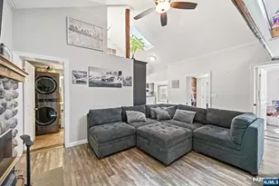 42 Woodside Dr, West Milford, NJ 07480 - Photo 16