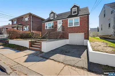 127 Albert Street, North Arlington, NJ 07031 - Photo 2