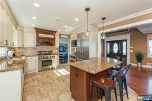 18 Stonycroft Rd, Wayne, NJ 07470 - Photo 4