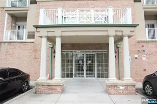 2403 Windsor Park Ct 403, Englewood, NJ 07631 - Photo 2
