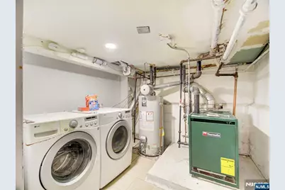 331 Ellery Avenue, Newark, NJ 07106 - Photo 22