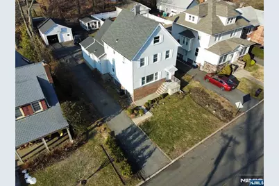 10 E Bayview Avenue, Englewood Cliffs, NJ 07632 - Photo 2