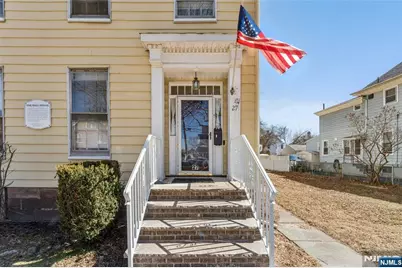 27 Oakland Avenue, Bloomfield, NJ 07003 - Photo 2
