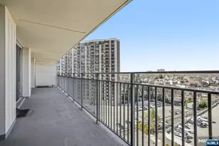 1530 Palisade Ave 8M, Fort Lee, NJ 07024 - Photo 16