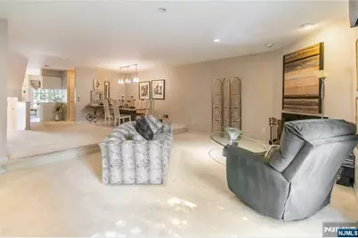 30 Jordan Drive, River Edge, NJ 07661 - Photo 6