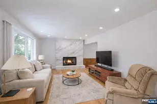 63 Chestnut Dr, Wayne, NJ 07470 - Photo 4