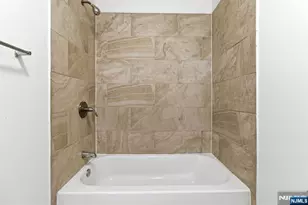 182 Norwood St, Newark, NJ 07106 - Photo 28