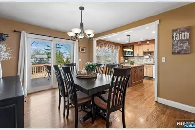 36 Williamsburg Drive, Roseland, NJ 07068 - Photo 2