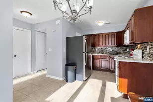 9 Village Way 6, Vernon, NJ 07462 - Photo 8