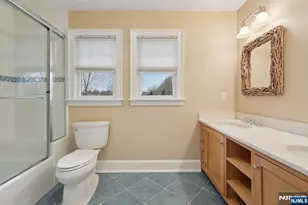 577 Ridgewood Rd, Washington Township, NJ 07676 - Photo 30