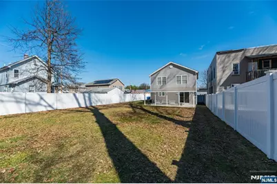 902 Spruce Street, Roselle, NJ 07203 - Photo 28