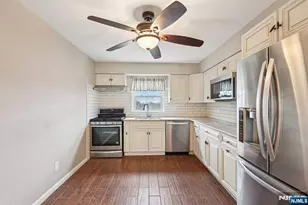 397 Oak St, Ridgefield, NJ 07657 - Photo 6