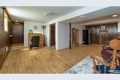 96 E Lions Head, Wayne, NJ 07470 - Photo 18