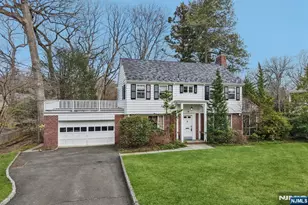 185 Beechwood Rd, Ridgewood, NJ 07450 - Photo 2