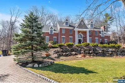 18 Sunflower Drive, Upper Saddle River, NJ 07458 - Photo 2