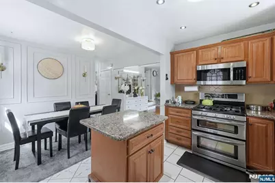 39 Voorhees Street, Teaneck Township, NJ 07666 - Photo 10