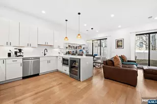34 Manhattan Ave 2, Jersey City, NJ 07307 - Photo 6