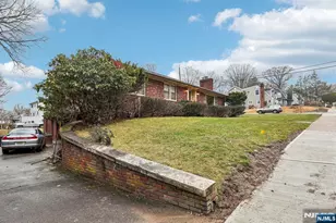 84 Squaw Brook Rd, North Haledon, NJ 07508 - Photo 2