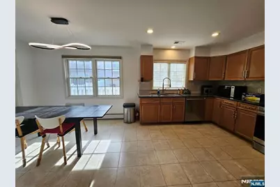 425 West Street 4 #4, Fort Lee, NJ 07024 - Photo 8