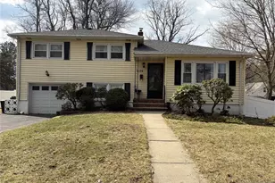 1126 Rosse Ave, New Milford, NJ 07646 - Photo 2