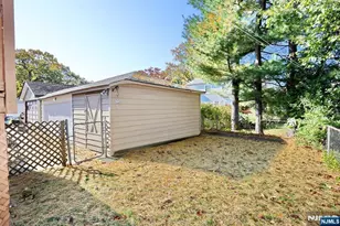 128 9th Ave, Hawthorne, NJ 07506 - Photo 22