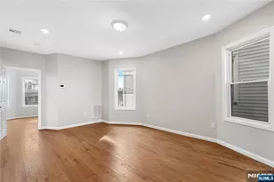 543 N Grove St, East Orange, NJ 07017 - Photo 6
