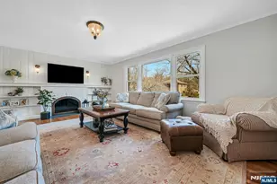 251 Paul Ct, Hillsdale, NJ 07642 - Photo 2