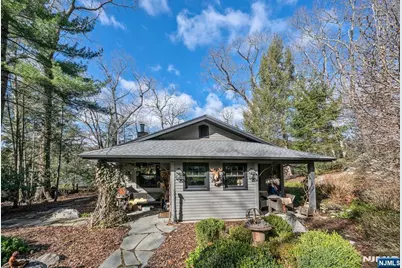 26 Short Road, Bloomingdale, NJ 07420 - Photo 2