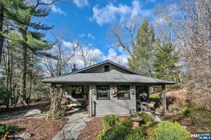 26 Short Rd, Bloomingdale, NJ 07420 - Photo 2