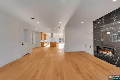 432 Stillwell Avenue B #B, Fort Lee, NJ 07024 - Photo 4