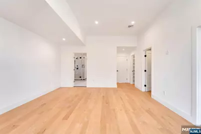 432 Stillwell Avenue B #B, Fort Lee, NJ 07024 - Photo 12