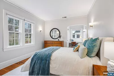 391 Up Mountain Avenue, Montclair, NJ 07043 - Photo 38