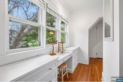 391 Up Mountain Avenue, Montclair, NJ 07043 - Photo 34