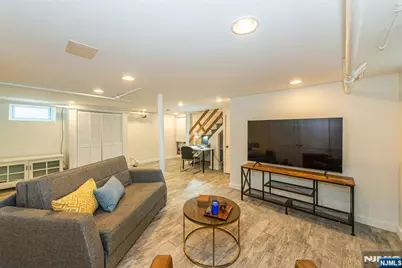 14 Northview Avenue, Montclair, NJ 07043 - Photo 30