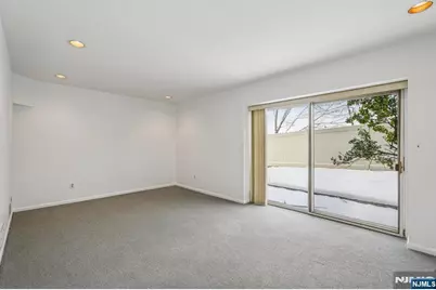 39 Cedarwood, Woodland Park, NJ 07424 - Photo 22