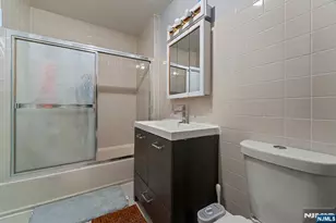 108 Jefferson Pl, Totowa, NJ 07512 - Photo 18