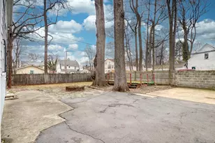 21 Edgewood Rd, East Orange, NJ 07017 - Photo 6