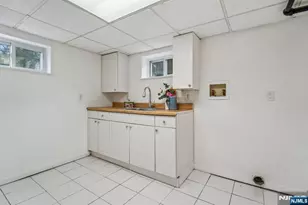 27 W Hartshorn Terrace, West Orange Township, NJ 07052 - Photo 38