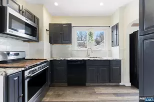 970 Lorraine Ave, Union Township, NJ 07083 - Photo 12