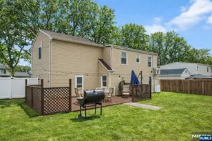 83 Village Rd, Pequannock Township, NJ 07444 - Photo 22