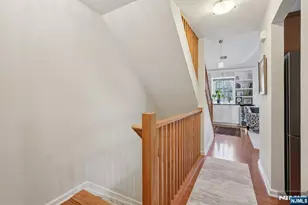 1810 Faulkner Ct, Mahwah, NJ 07430 - Photo 22